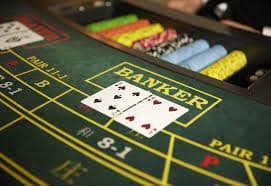 অ্যাকাউন্ট নিবন্ধন ফর্ম পড়ার লাল মোবাইল স্ক্রিন